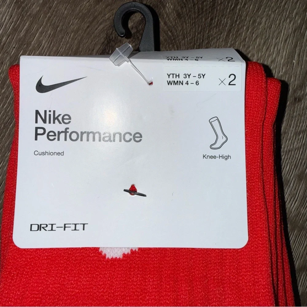 🆕 Nike Performance Dri-FIT Knee High Socks Red Cushioned 2-Pack 3Y-5Y WMN 4-6